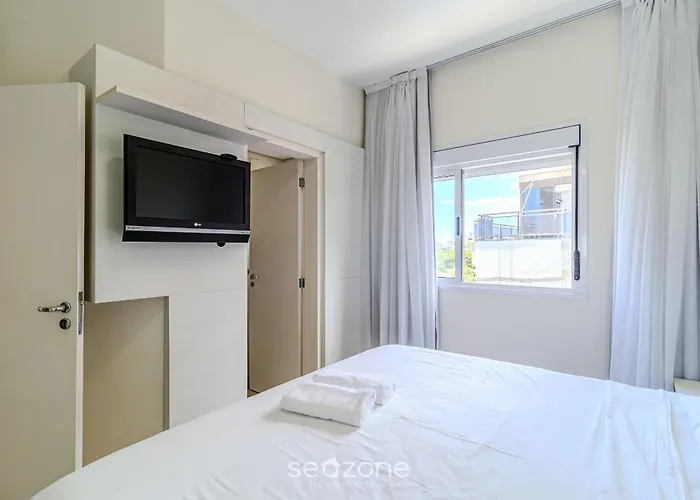 Condominio Pe Na Areia C/ Piscina Em Florianopolis - Ear